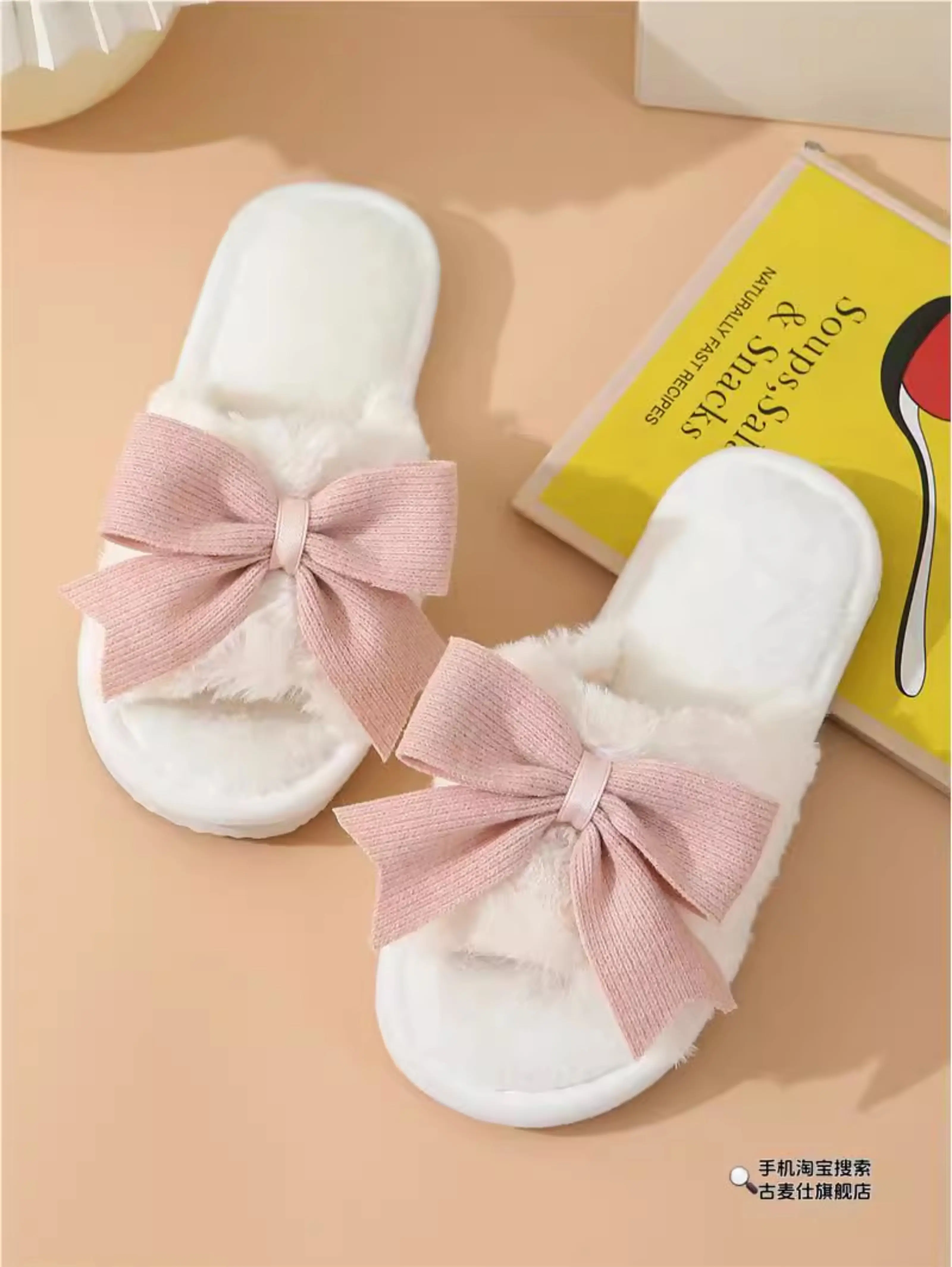 

2025 New Cute Cartoon Slippers for Women Plush Fuzzy House Shoes Ins Fashion Viral Warm Slippers for All Seasons Indoor Use