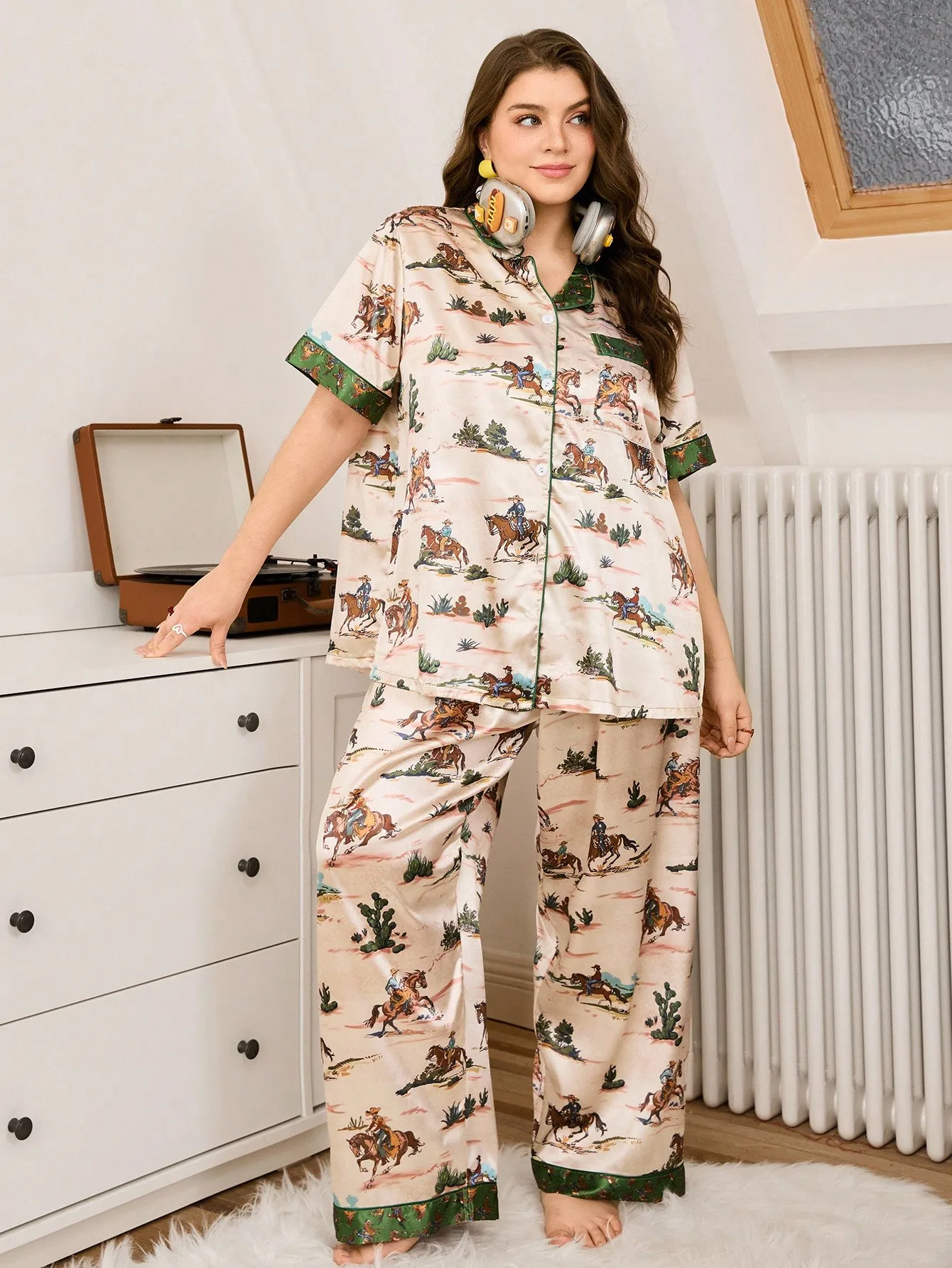 

Plus Size Western Theme Print Short Sleeve Pajama Set for Women, Silk-Like Lounge Wear