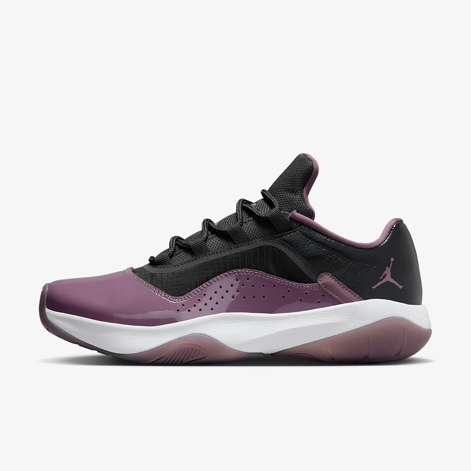Официальные женские спортивные баскетбольные кроссовки Nike Air Jordan 11 CMFT Low DV2629