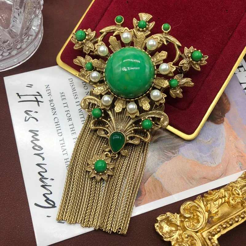 heavy-craft-green-stone-brooch-pearl-tassels-corsage-vintage-high-end-pin-coat-sweater-lapel-pin-jewelry-birthday-gift-for-women