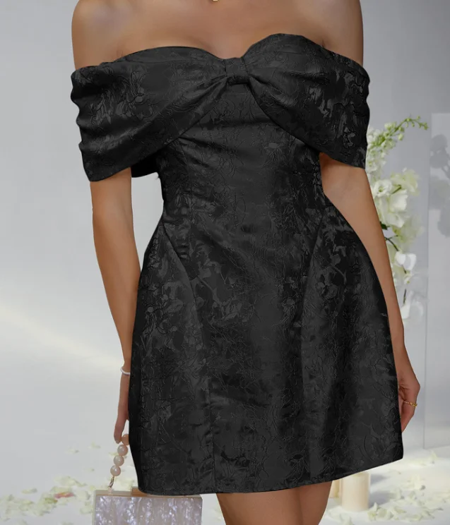Nieuwe Mode 2025, Zomer Casual Sexy Elegante Avondfeest Jurk vrouwen Boog Socialite Stijl Strapless Jurk Dameskleding