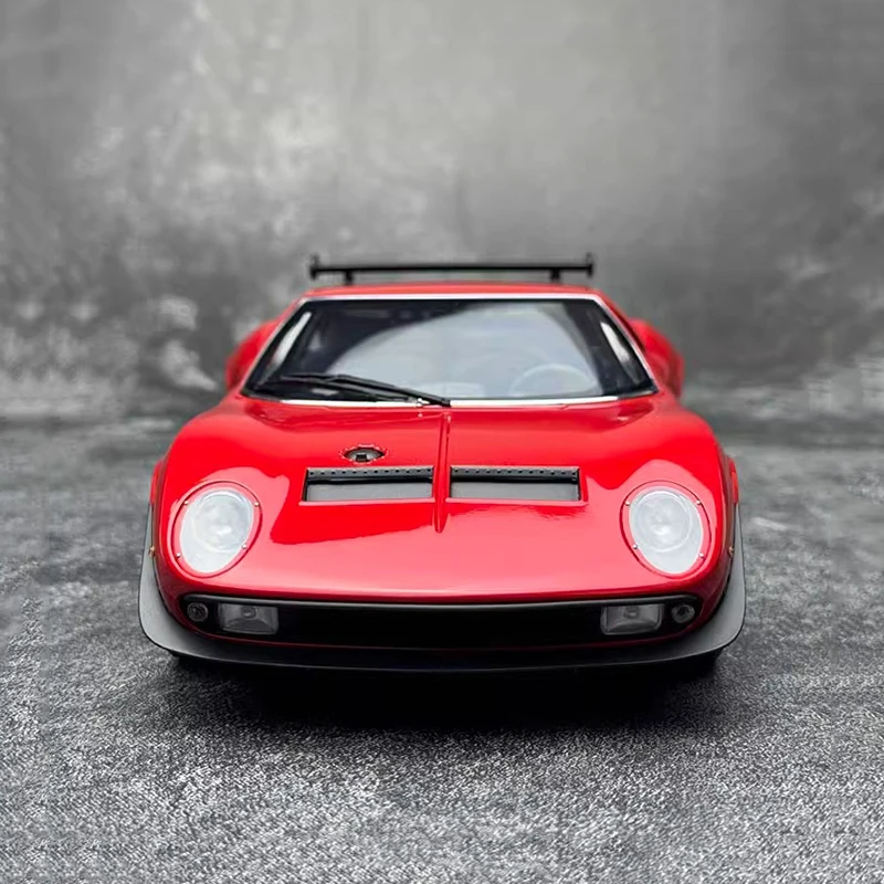 Autoart1:18 MIURA SVR 