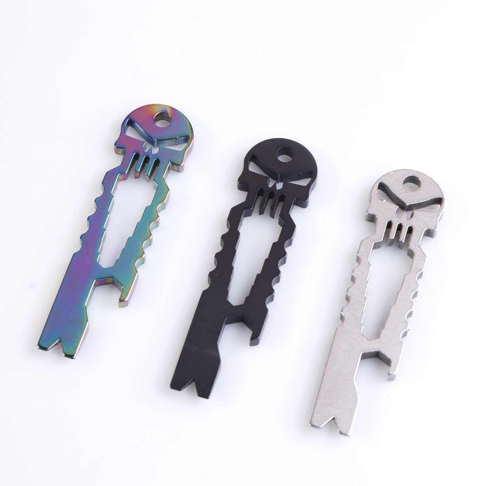 1pc Stainless Steel Tactical Keychain Pendant, Portable Pocket Skull Crowbar Keychain, Mini Bottle Opener Spanner