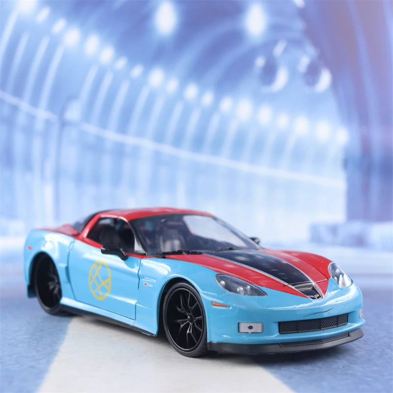 1:24 2006 Chevrolet Corvette Z06 High Simulation Diecast Car Metal Alloy Model Car Children's toys collection gifts J349