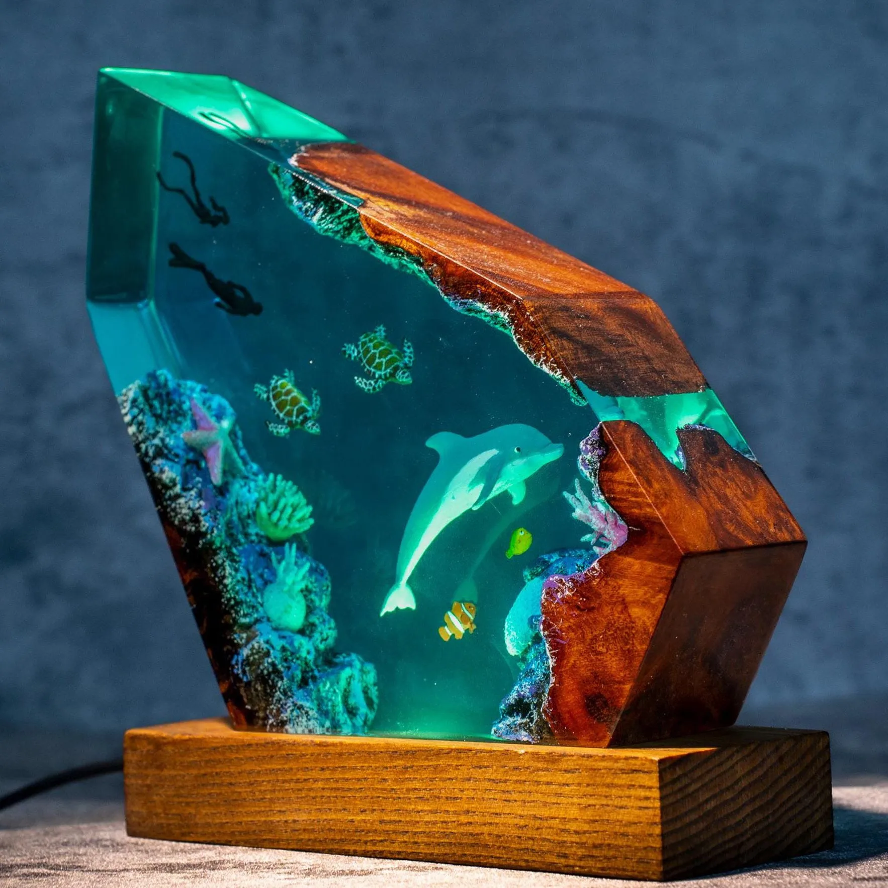 Dolphin and Diver Resin Ocean Lamp Handmade Home Atmosphere Decoration Ornament Special Holiday Gift