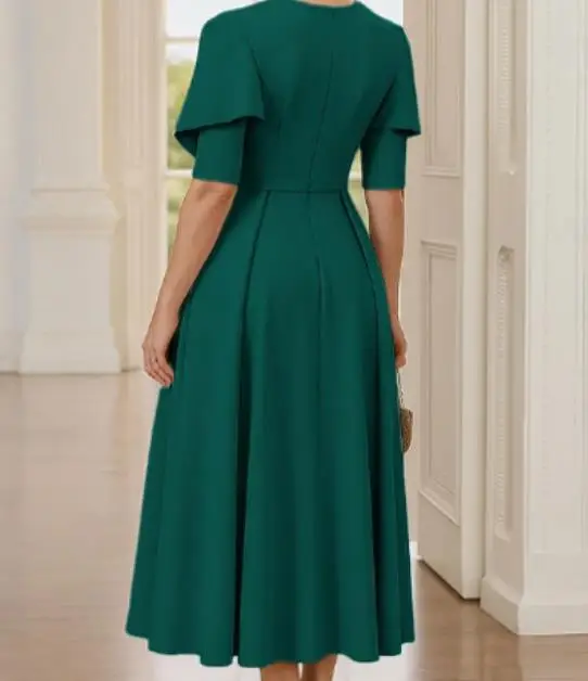 

2026 Summer New Women's Fashion Elegant Retro Solid Color Waist Short Sleeved Dress