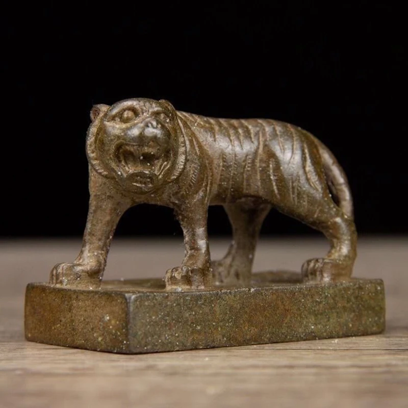 Antique Collection Purple Copper Archaized Tiger Seal Chinese Zodiac Tiger Stamp Brass Craft Desktop Decor Ornament