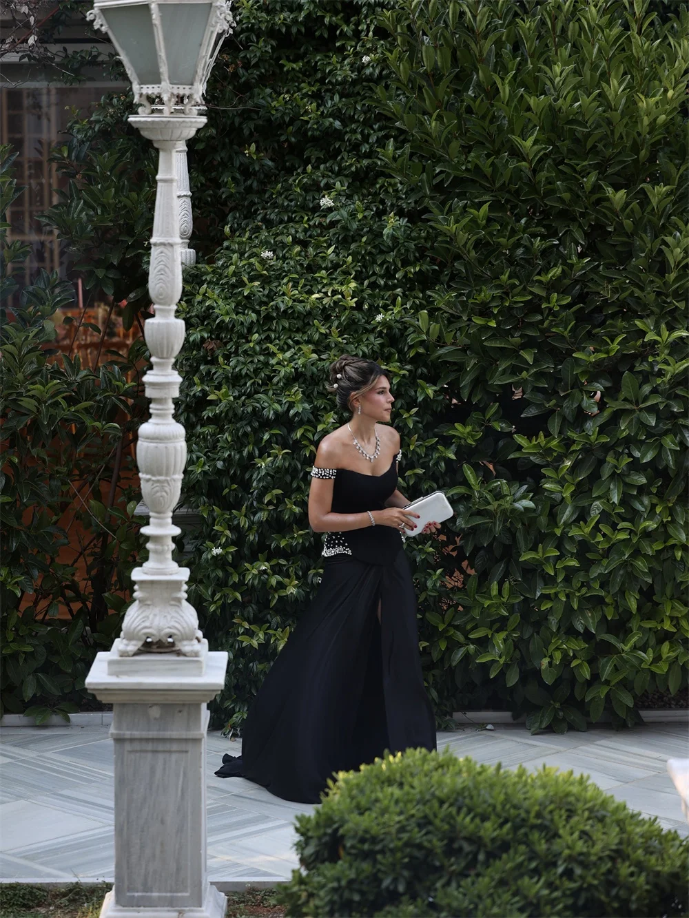 Amanda Customized Black Off Shoulder Rhinestones Prom Dresses Ruffled Sleeveless vestidos de noche Floor-Length Formal Evening