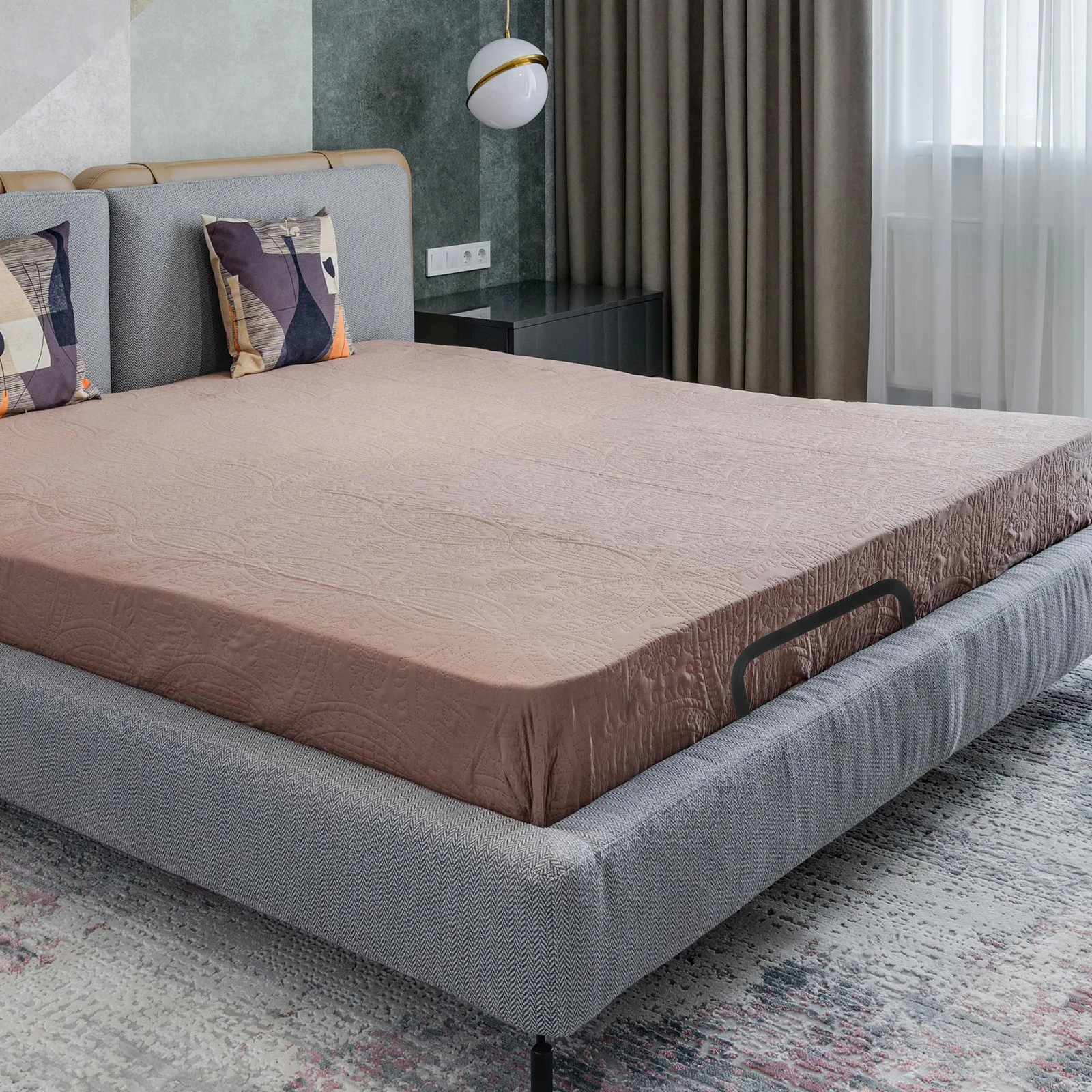 

4Pcs Metal Mattress Holder Non-Slip Retainer Bars Prevent Sliding on Bed Frame Secure Comfortable Sleep Solution