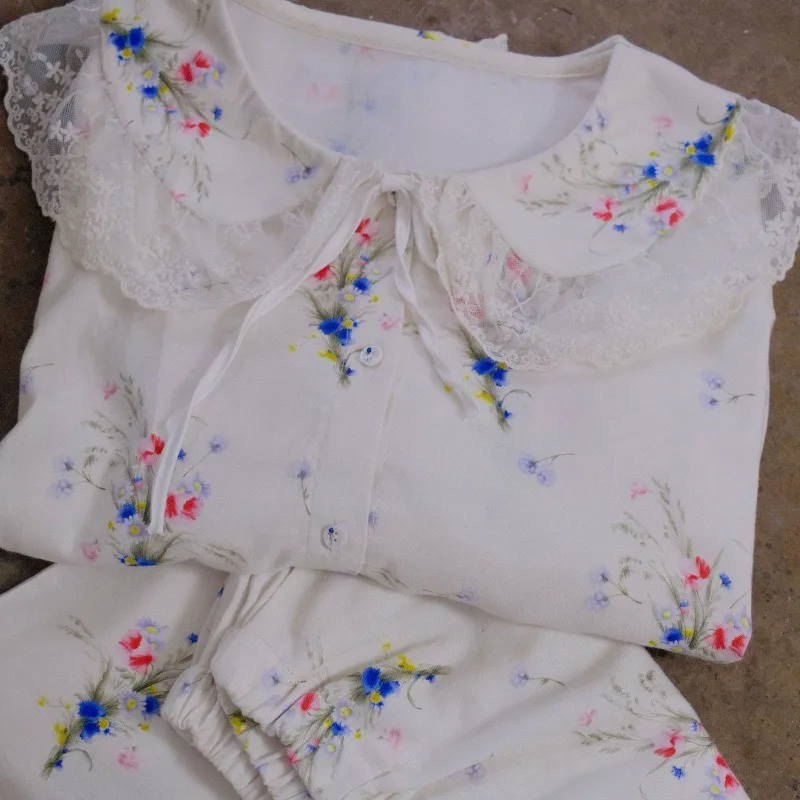 Romantic Princess Pajamas for Women Cute Floral Print Sleepwear Set with Lace Collar Sweet Victorian Style 2 Piece Homewear - view 6