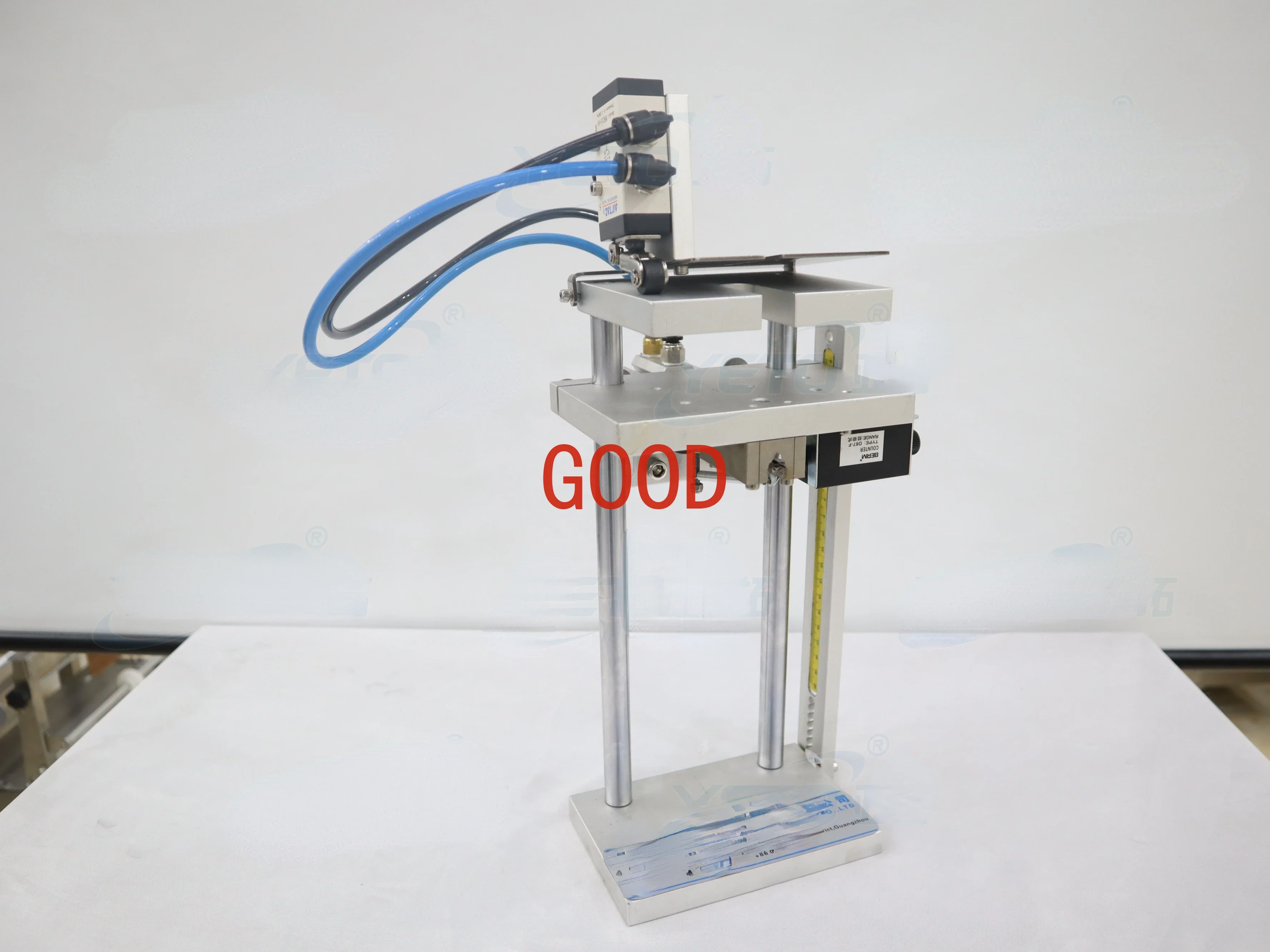 Perfume spray pump dip tube cutting machine V shape plastic tube pipe cutter semi automatic perfume pump cutting machine