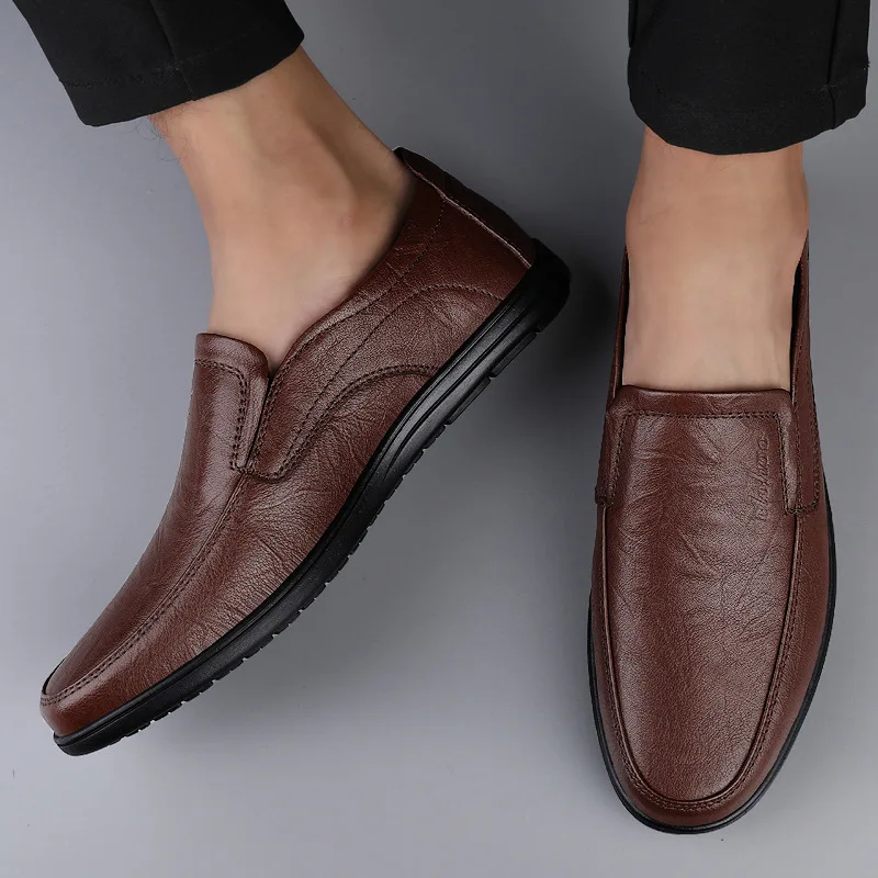Fashion Men's Handmade Casual Slip on Shoes Genuine Leather Men Loafers Outdoor Comfortable Breathable Men Shoes