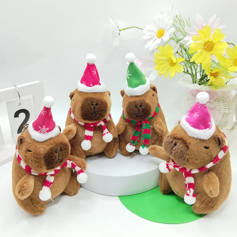 Jouet en peluche Capybara avec chapeau et écharpe de Noël, jouet moelleux, pendentif en peluche, beurre de simulation, mignon, cadeaux d'anniversaire