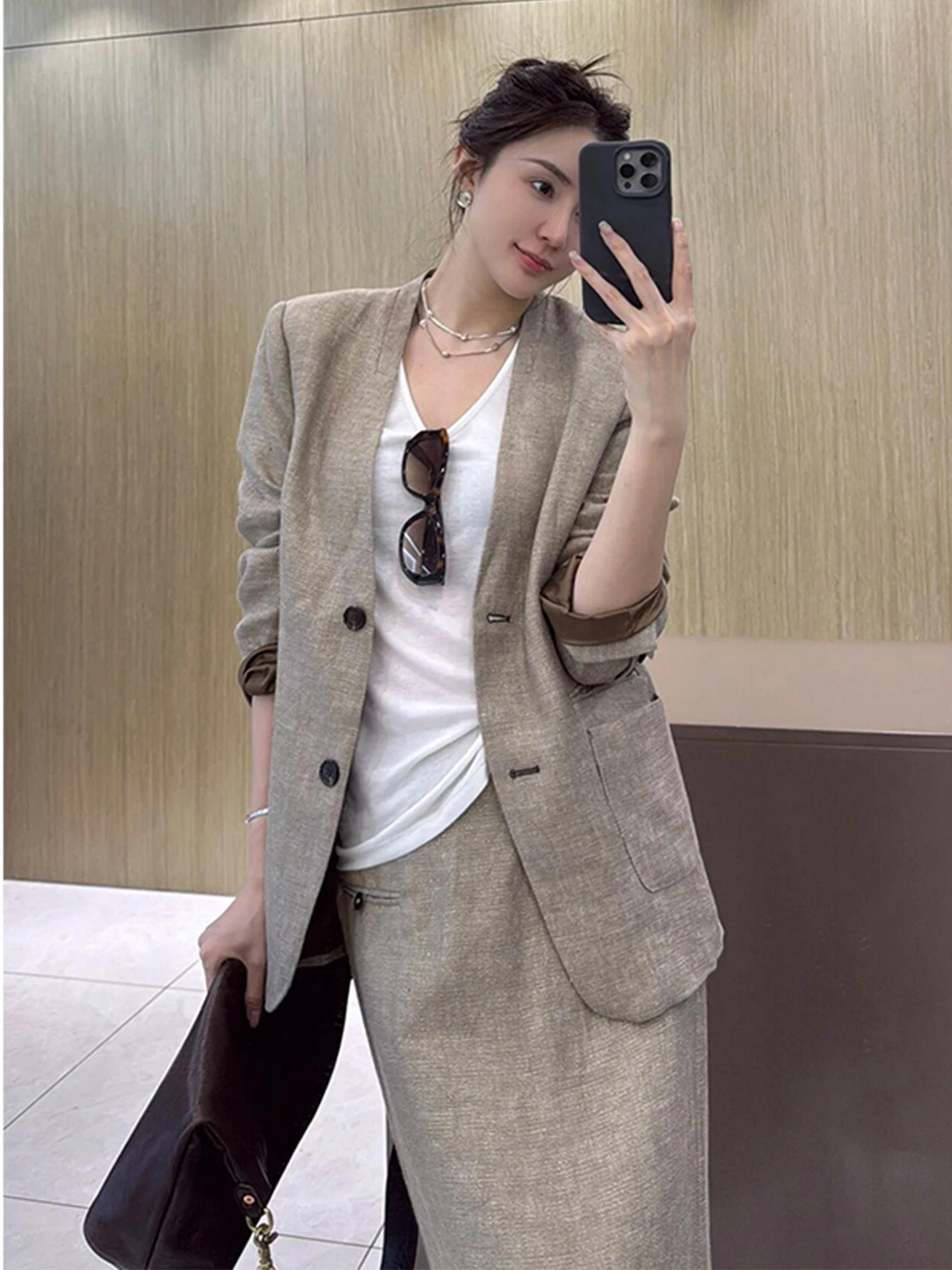 Ladies' Linen Suit Set Autumn New Style Simple Commute Fashion Half Skirt Two-Piece Set Loose Cut V-Neck Button up Workwear