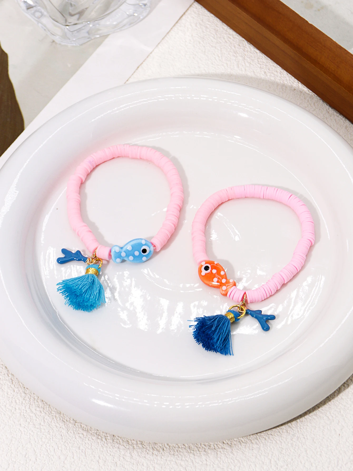 2Pcs/Set Romantic Pink Soft Ceramic Acrylic Beads Bracelet for Women Cute Fish Sweet LOVE Letter Couple Bangle Valentine Jewelry