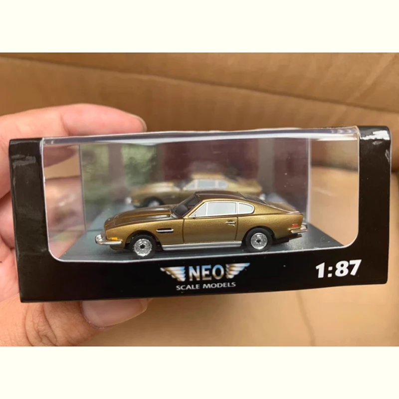 네오 1:87 스케일 카프리스 클래식 레진 시뮬레이션 자동차 모델 정적 수집품 장식용 휴일 장난감 기념품 선물