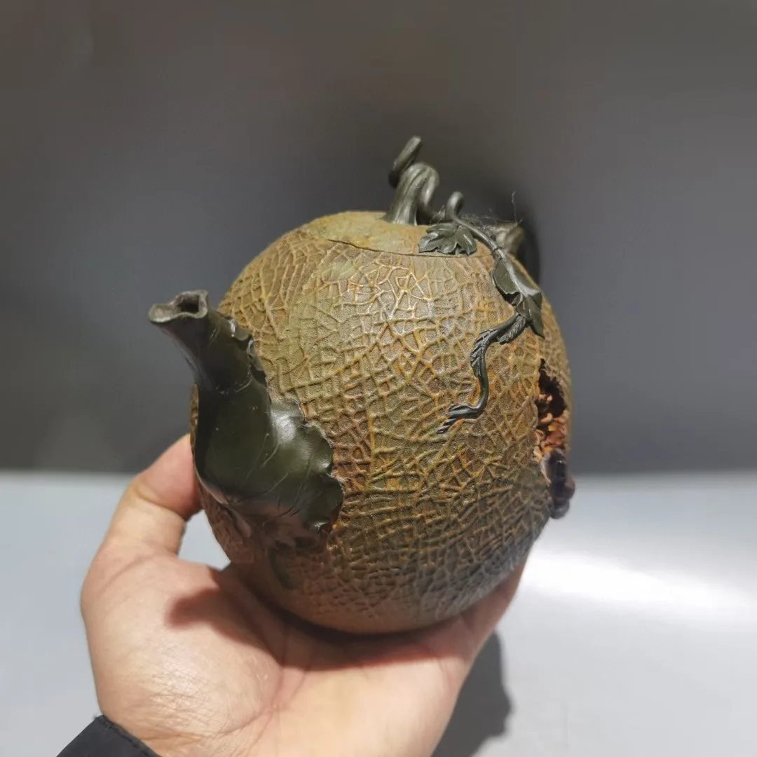 Yixing Purple Clay Pot Painted Guateng pattern Hami melon pot Vine texture Kettle Teapot Flagon