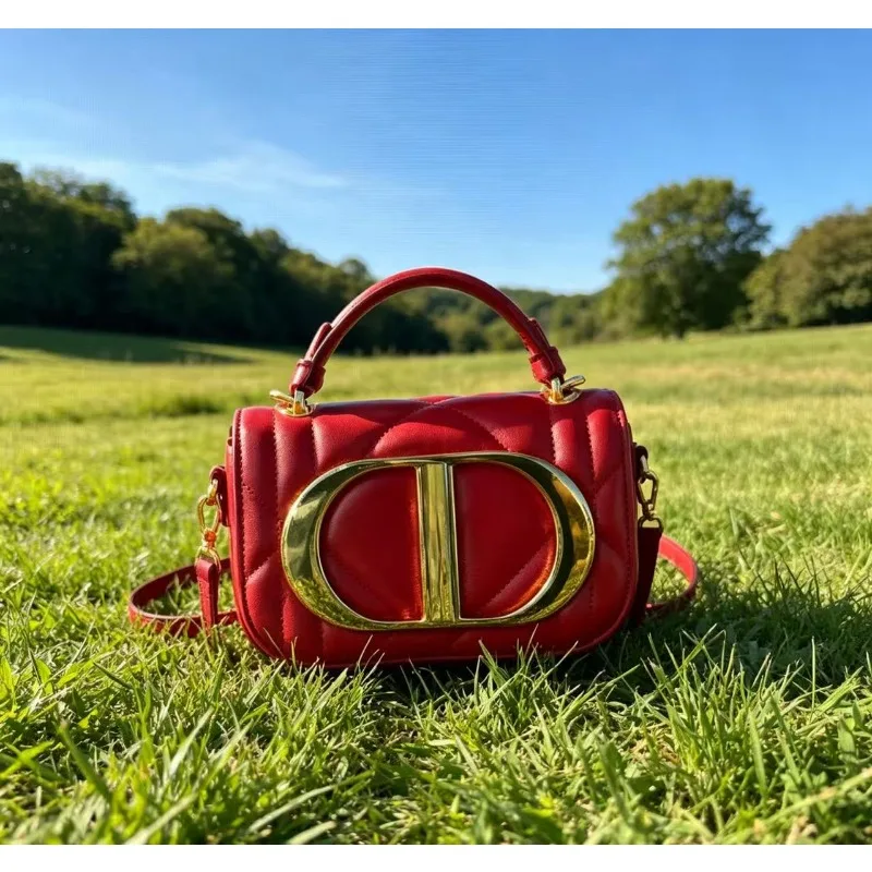 

Стильная дизайнерская сумка для подгузников, женская кожаная сумка-тоут, роскошная сумка через плечо, винтажная минималистичная сумка с большой вместимостью, элегантная и модная.