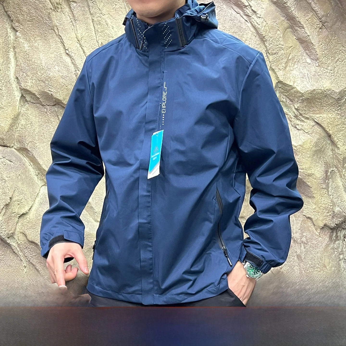 

Outdoor Men's Hooded Jaet Windproof Waterproof Casual Sportswear Polyester Fiber Long Sve Zipper Closure Youth Faion