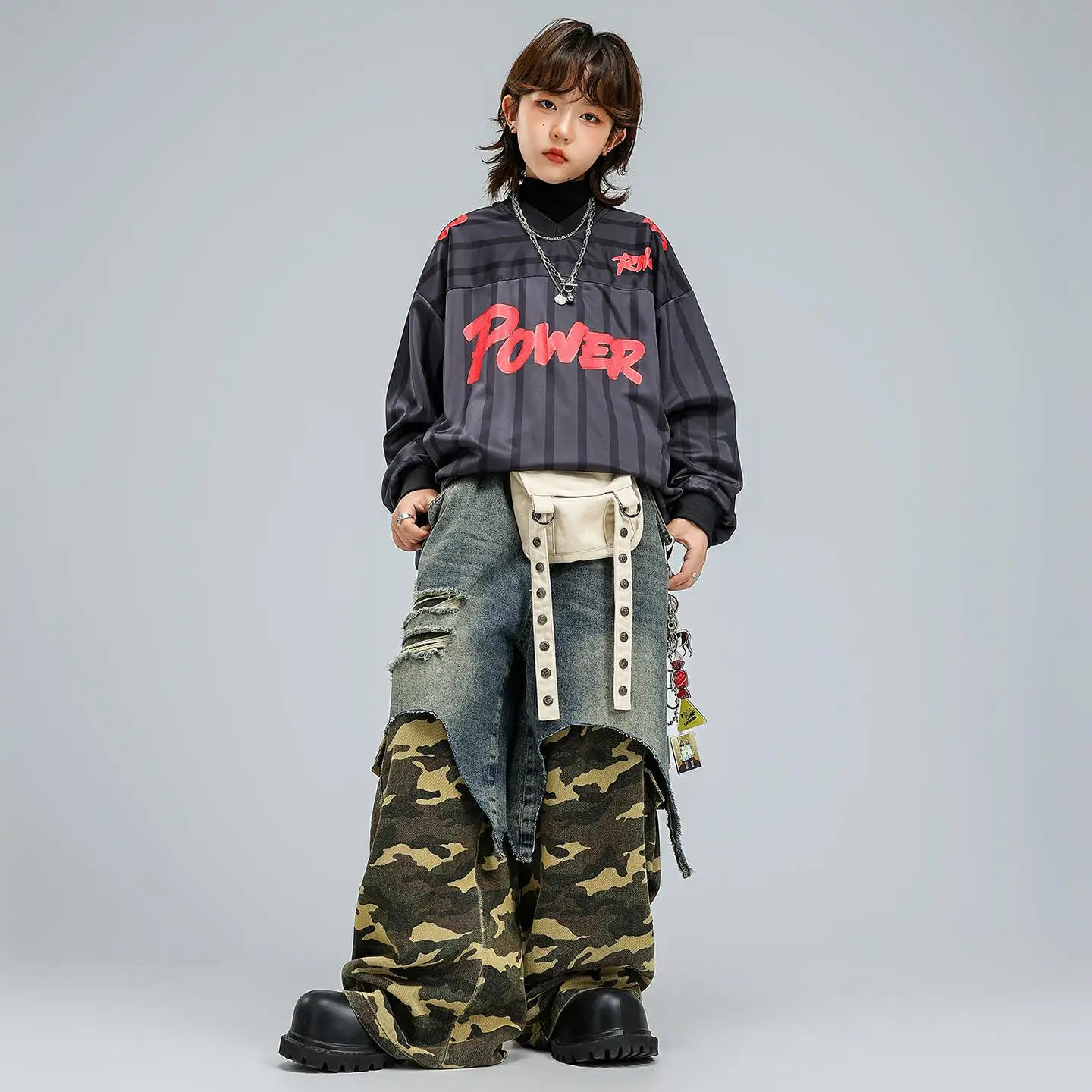 キッズK-POPヒップホップ服 ブラックストライプスウェットシャツ デニムブルーカモフラージュパッチワーク ストリートワイドパンツ 女の子男の子ダンスコスチューム服