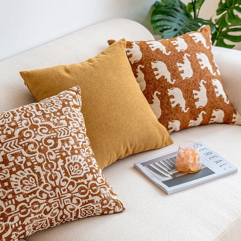 

45x45cm Abstract Elephant Jacquard Pillow Cover Italian Light Luxury Decorative Cushion for Sofa Bed Hotel Homestay Decor