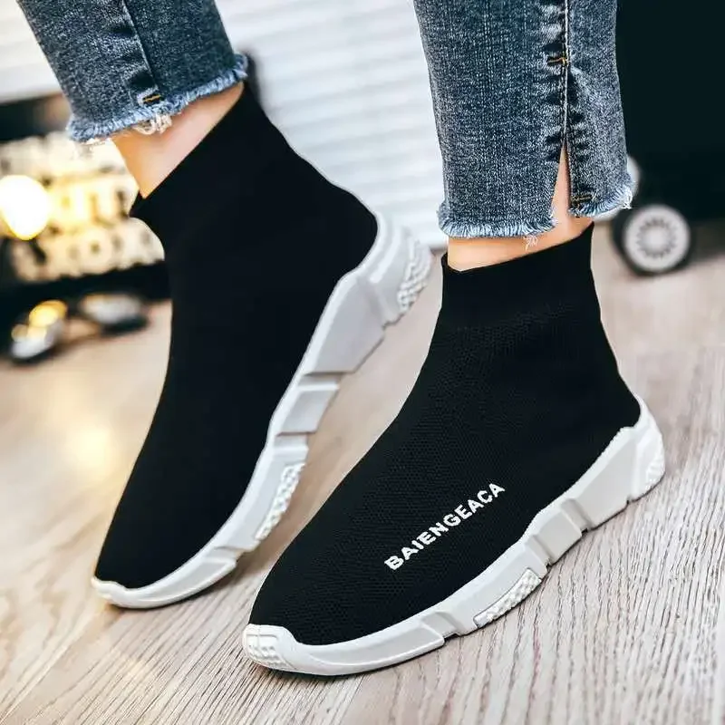 Men\'s High Top Sock Shoes Leisure Knitting Lightweight Women\'s Sneakers Comfortable Breathable Sport Shoes Couple Style Sneakers