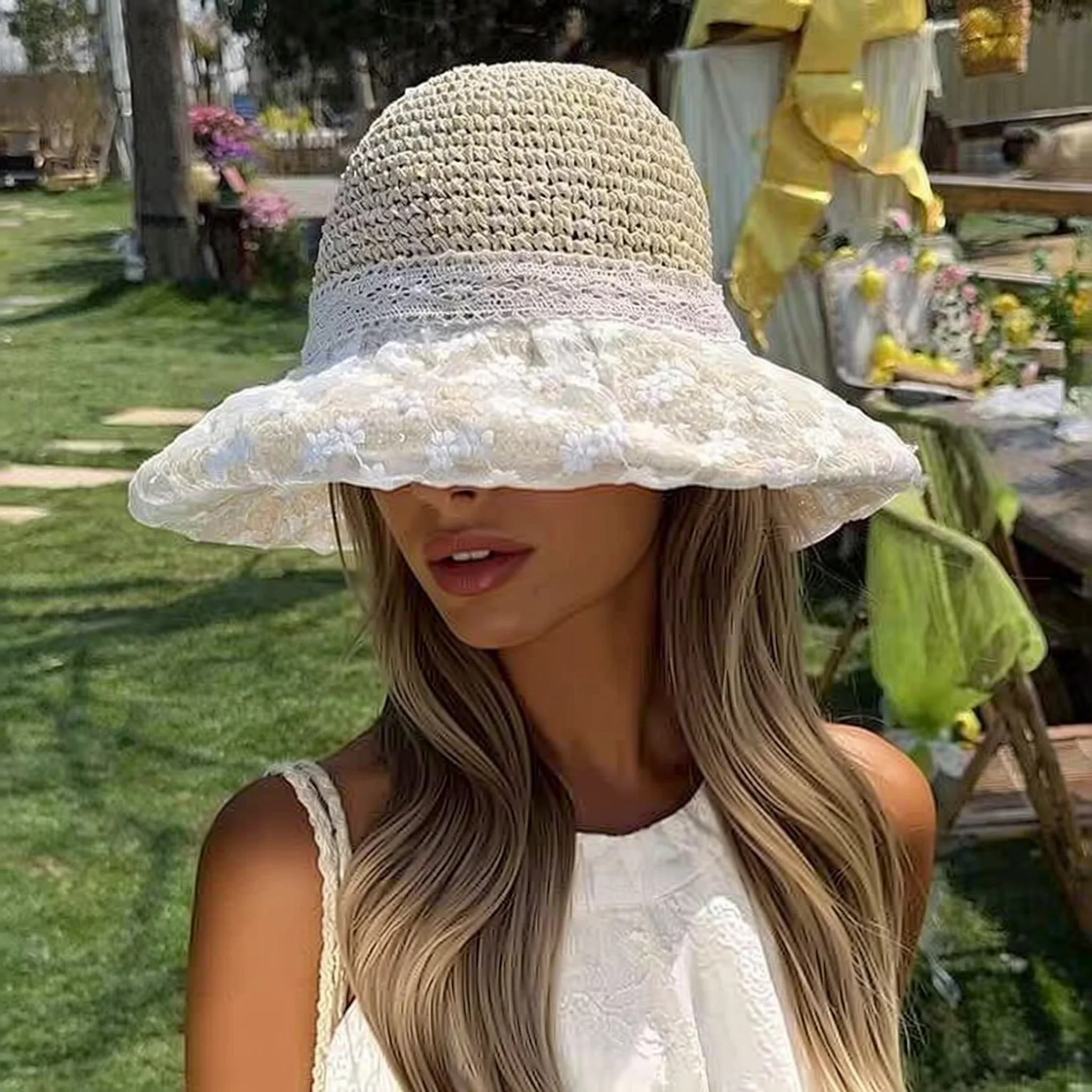 Women's Summer Straw Sun Hat with Lace Daisy Detail – French-Style Beach Bucket Hat for Sun Protection and Vacation