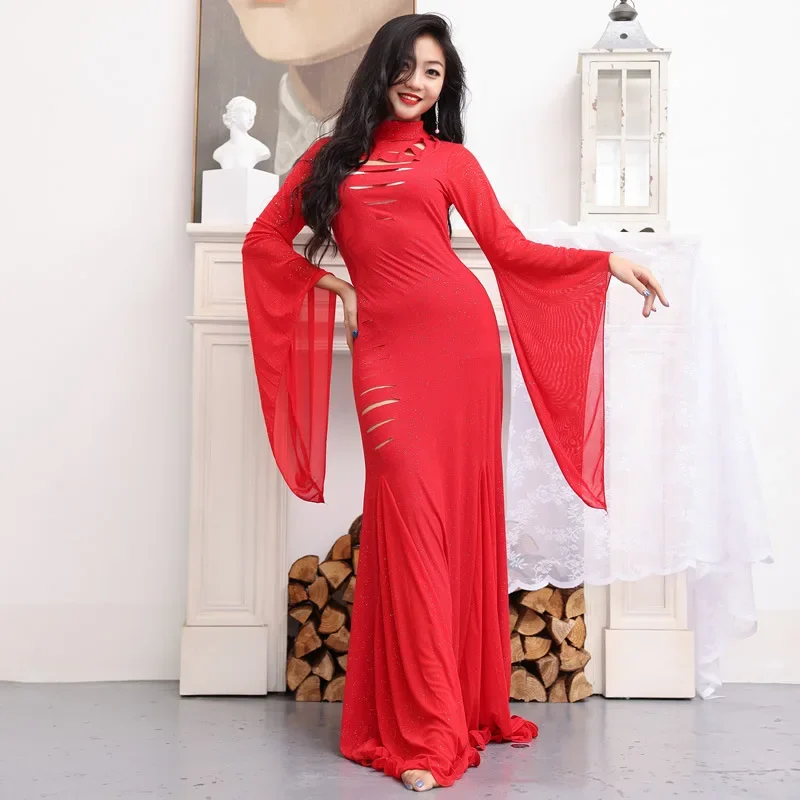 2022 Belly Dance Wear Women New Design Dancing Suit Sexy Dancing Gown Costume per lo spettacolo