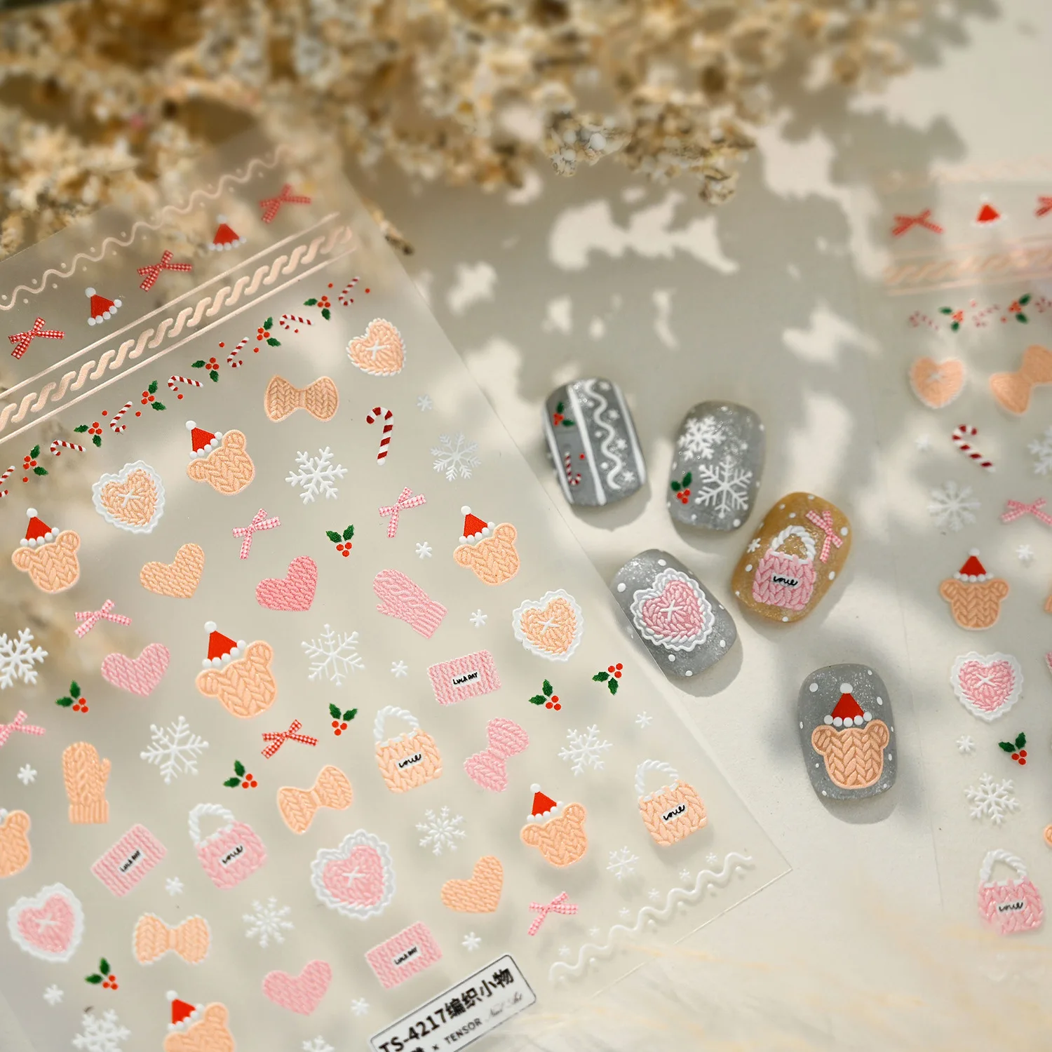 Guantes de oso pequeño con elemento de punto navideño, bolsa de corazón de amor, lazo, copo de nieve, pegatinas bonitas para decoración de uñas, calcomanías de manicura encantadoras de Navidad