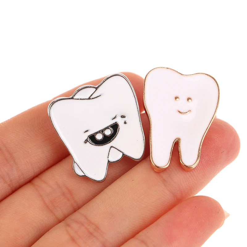 1PCS Cartoon Tooth Shape Medical Brooch Pin For Doctor Nurse Lapel Backpack Badge Pins Jewelry Gift Accessories