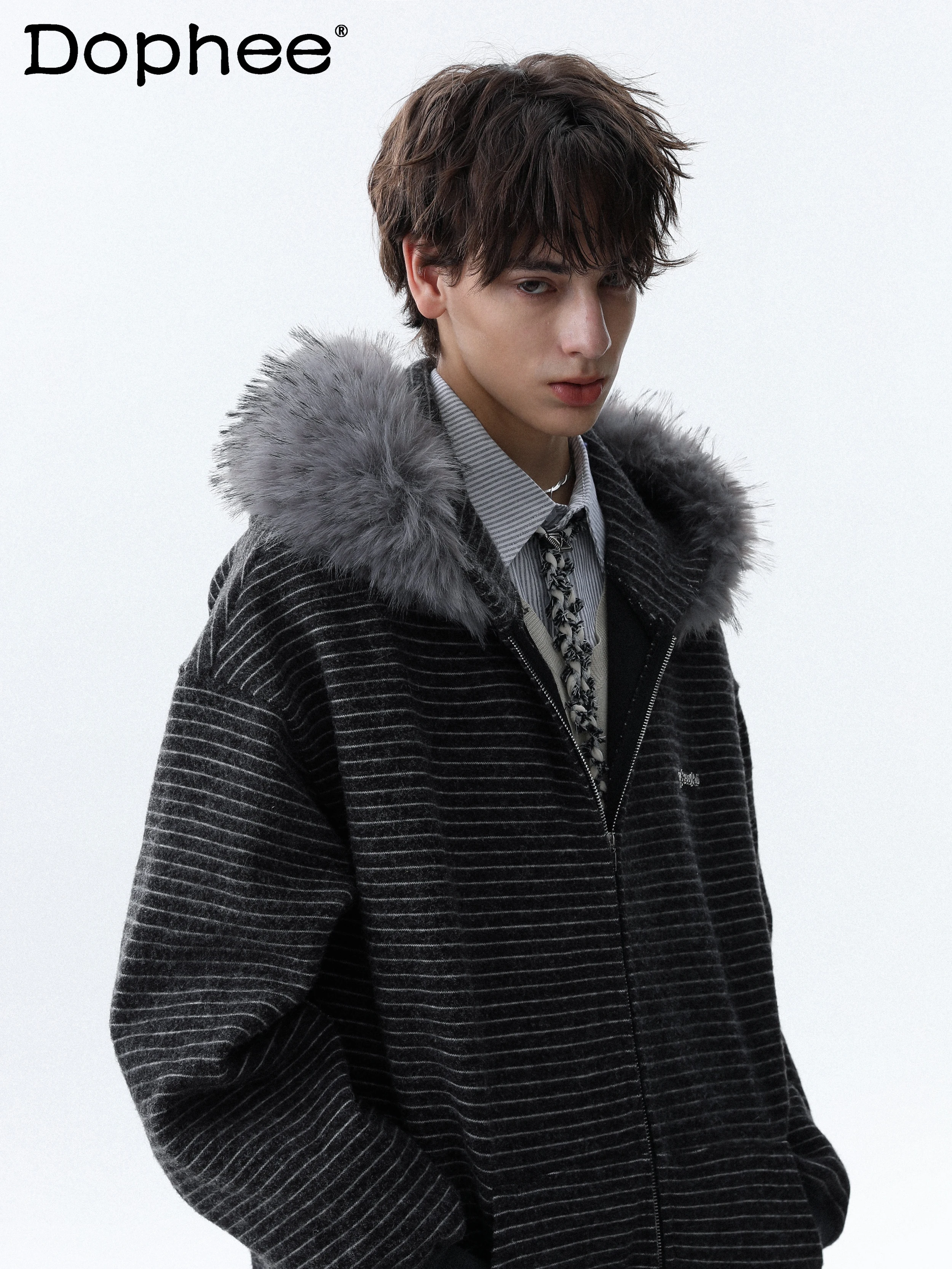 

Осенний новый американский стиль, модный полосатый кардиган с капюшоном и меховым воротником на молнии, свободный повседневный молодежный модный свитшот, куртка для мужчин