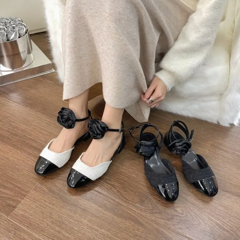 

2024 New Women Sandals Elegant Bohemia Female Close Toe Shoes Flower Design Mix Color Flat Sandals Elegant Woman Shoes Fashion