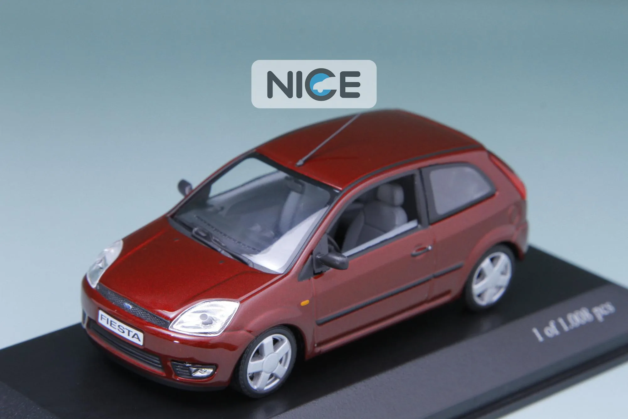 Mini cut 1:43 Ford Fiesta 6th Generation 2002 out-of-print alloy model Collection gift