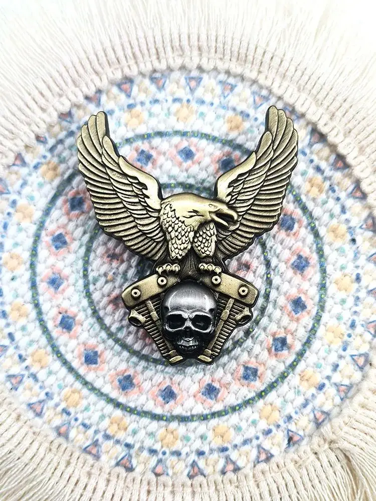 AliExpress Flying Eagle Skull Brooch Motorcycle Rider Pirate Eagle Commemorative Badge Cycling Enthusiast Metal Pin Clothing Accessories