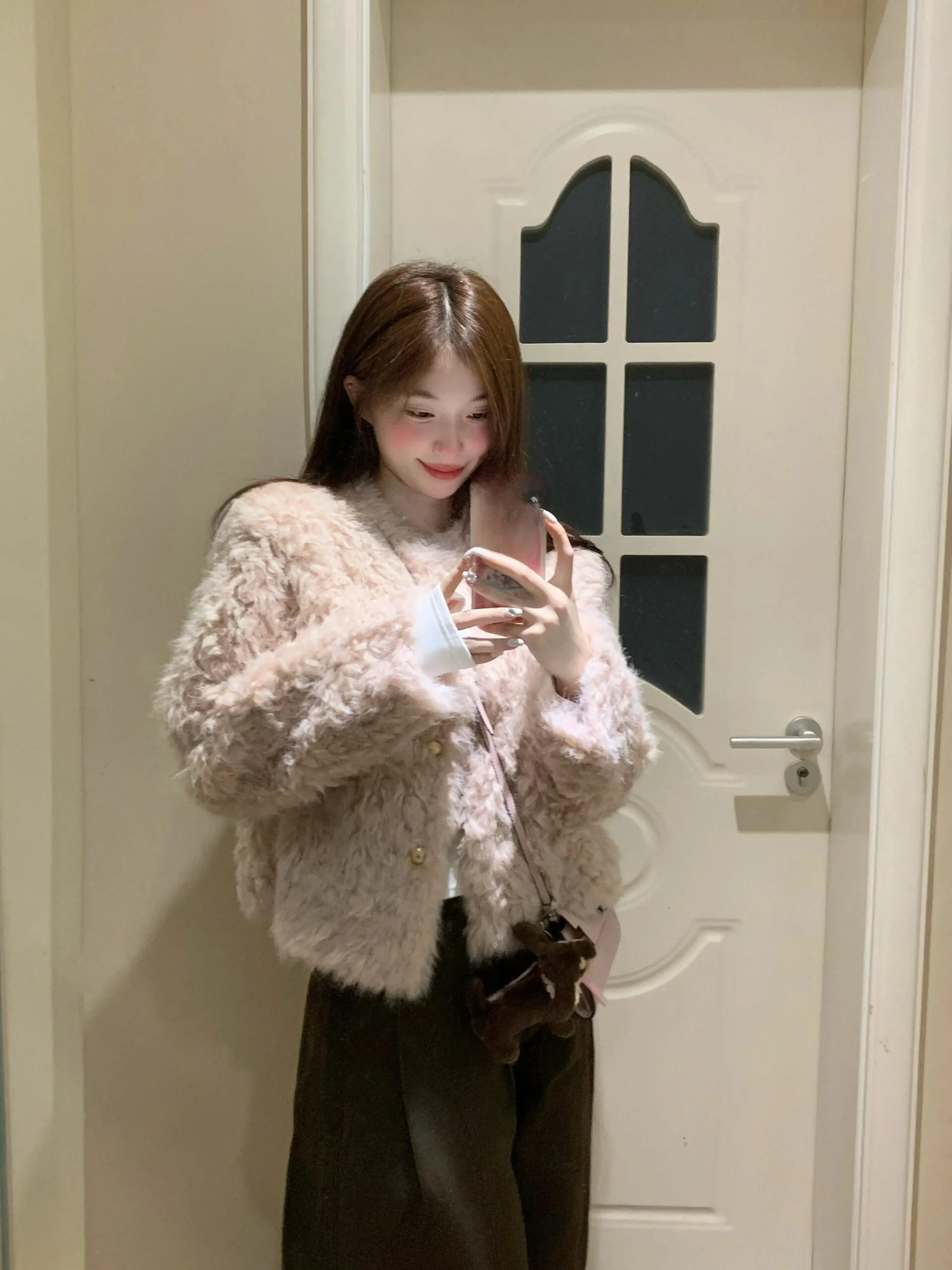 

Новая женская зимняя куртка из овечьей шерсти Young Sle: Экологичная, роскошная, модная, свободного кроя, удлиненная, в стиле Small Fragrance.