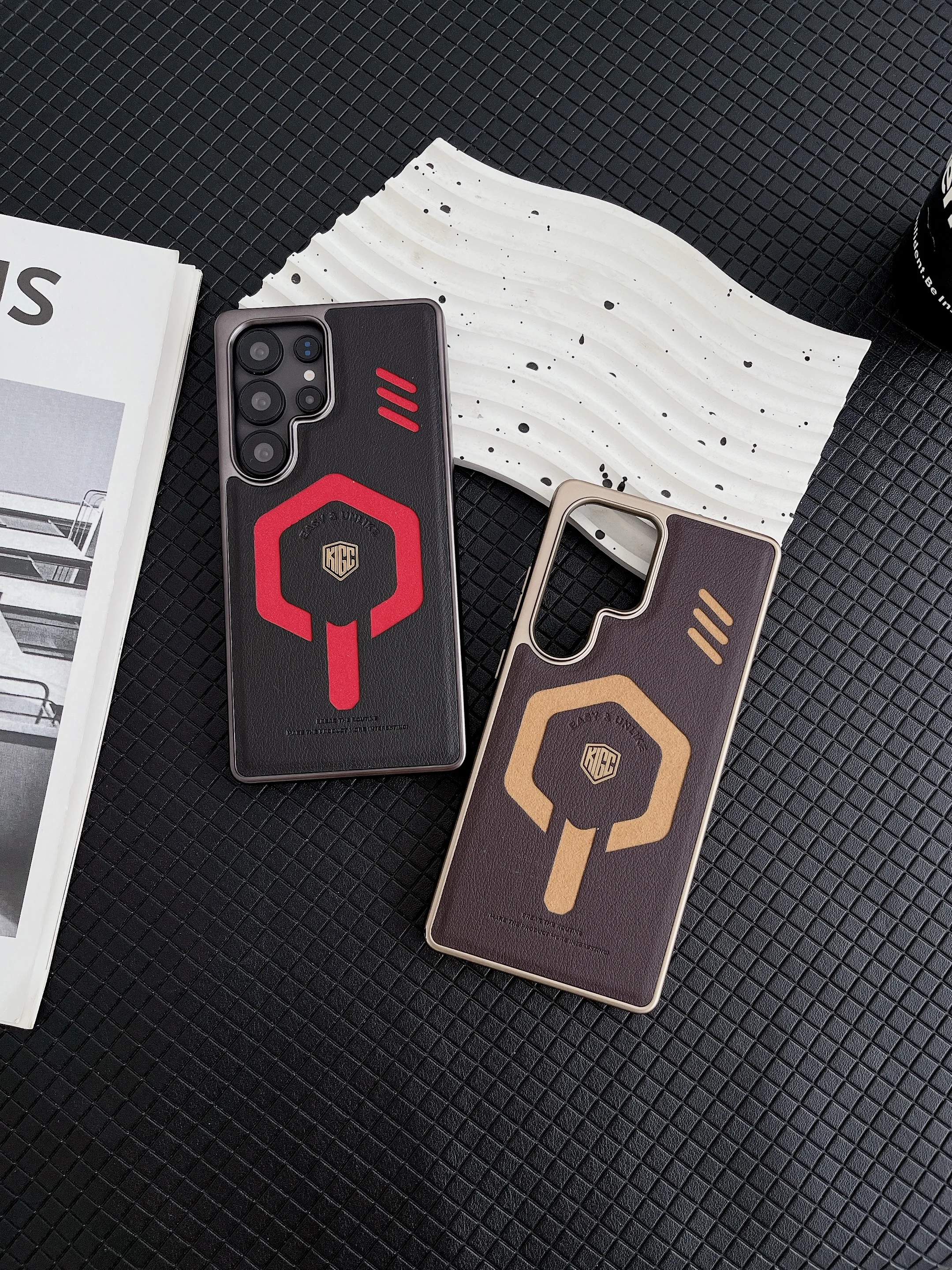 

Mech Series High-end Luxury Unique Pattern Magnetic Back Panel Phone Case Suitable For Samsung S23Ultra 24Ultra 25Ultra S25Plus