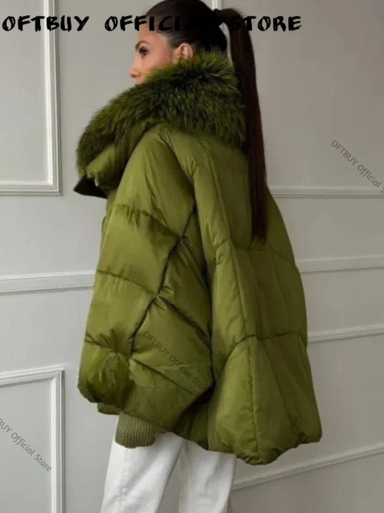 Women's Down Coat Loose Fit Natural Fur Jacket Thermal Elegant Old Money Style Cold Weather Outfit for Travel City Fashion Look
