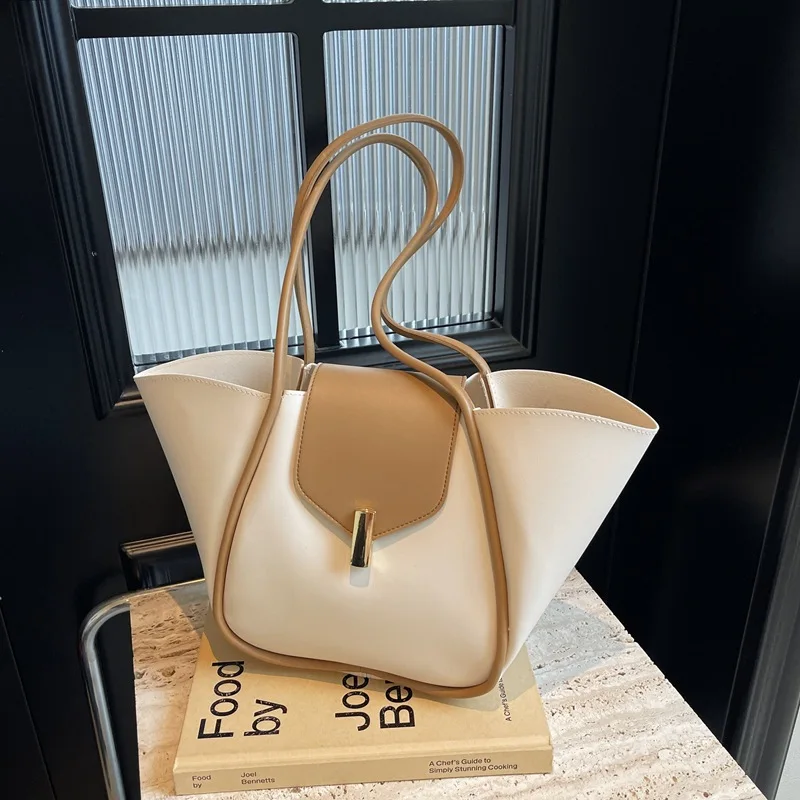 

2025 New Trend Niche Vegetable Basket Tote - Lock Underarm Large Capacity Commuter Shoulder Bag For Women