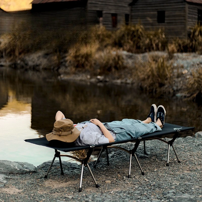 Kutuo Outdoor Products Aluminum Alloy Bracket Portable Oxford Cloth Camp Bed Removable Camping Bed