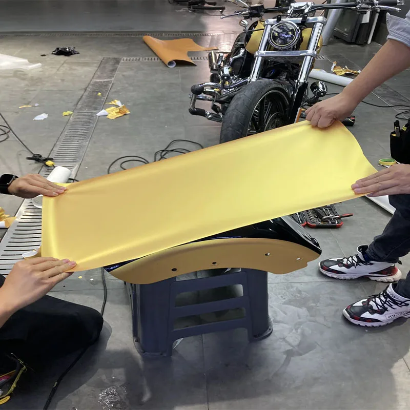 ฟิล์มหุ้มรถยนต์สีทองเมทัลลิกแบบด้าน ขนาด 5 ฟุต * 59 ฟุต  แบบปล่อยอากาศ ป้องกันรอยขีดข่วน ติดตั้งง่ายแบบแห้ง