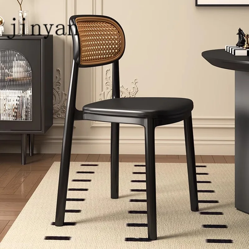 Rattan European Din…