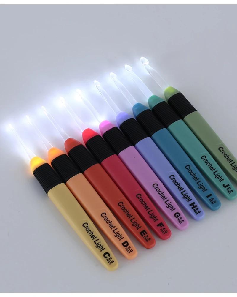 LED Luminous Crochet Hook Set with 9 Models Colored Plastic Handle Night Vision Crochet Hook DIY Home Creative Knitting Tool