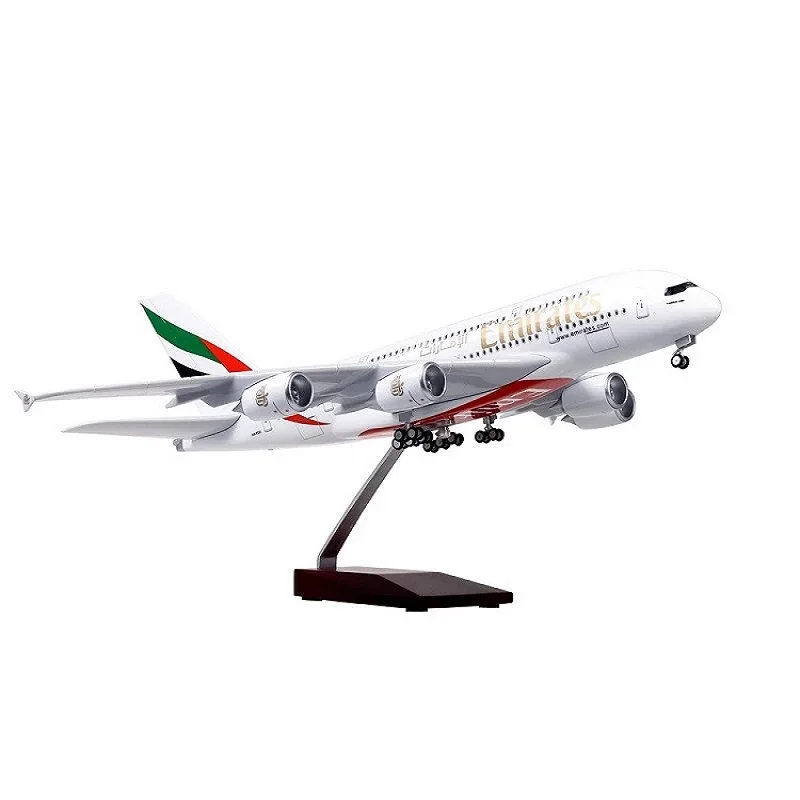 Imagem -04 - Escala 45.5cm Avião Modelo 380 A380 Uae Airline Aircraft Toy com Luz & Rodas Trem de Aterragem Diecast Plastic Resin Toy 160