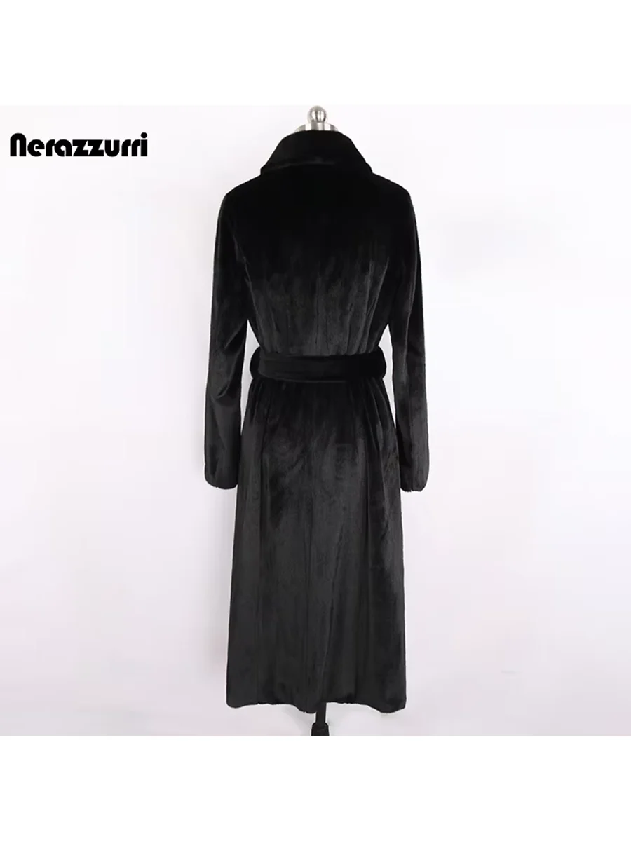 Nerazzurri осень-зима длинное приталенное мягкое черное пушистое шуба из искусственного меха женское с отложным воротником элегантное роскошное шикарное меховое пальто 2025