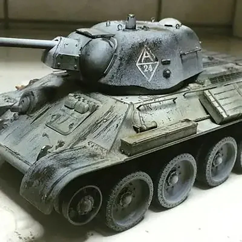 TAMIYA 35149 DIY Tank Model Assembly Kit - 1:35 Scale Russian T34/76 1943 Plastic Building Hobby Kit