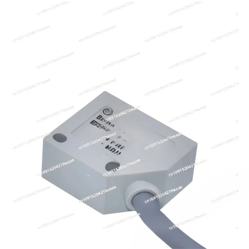 Suitable for   photoelectric switch MR-30X sensor four wire  universal