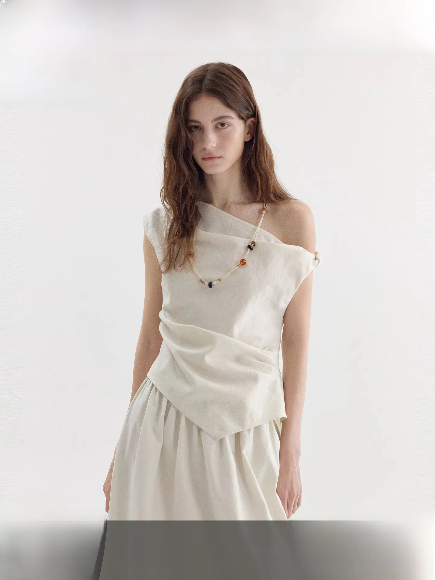 

Летняя новая белая футболка Fano с узлом на плече, женская, без рукавов, свободного кроя, из дышащего хлопка, для молодых женщин, в повседневном стиле