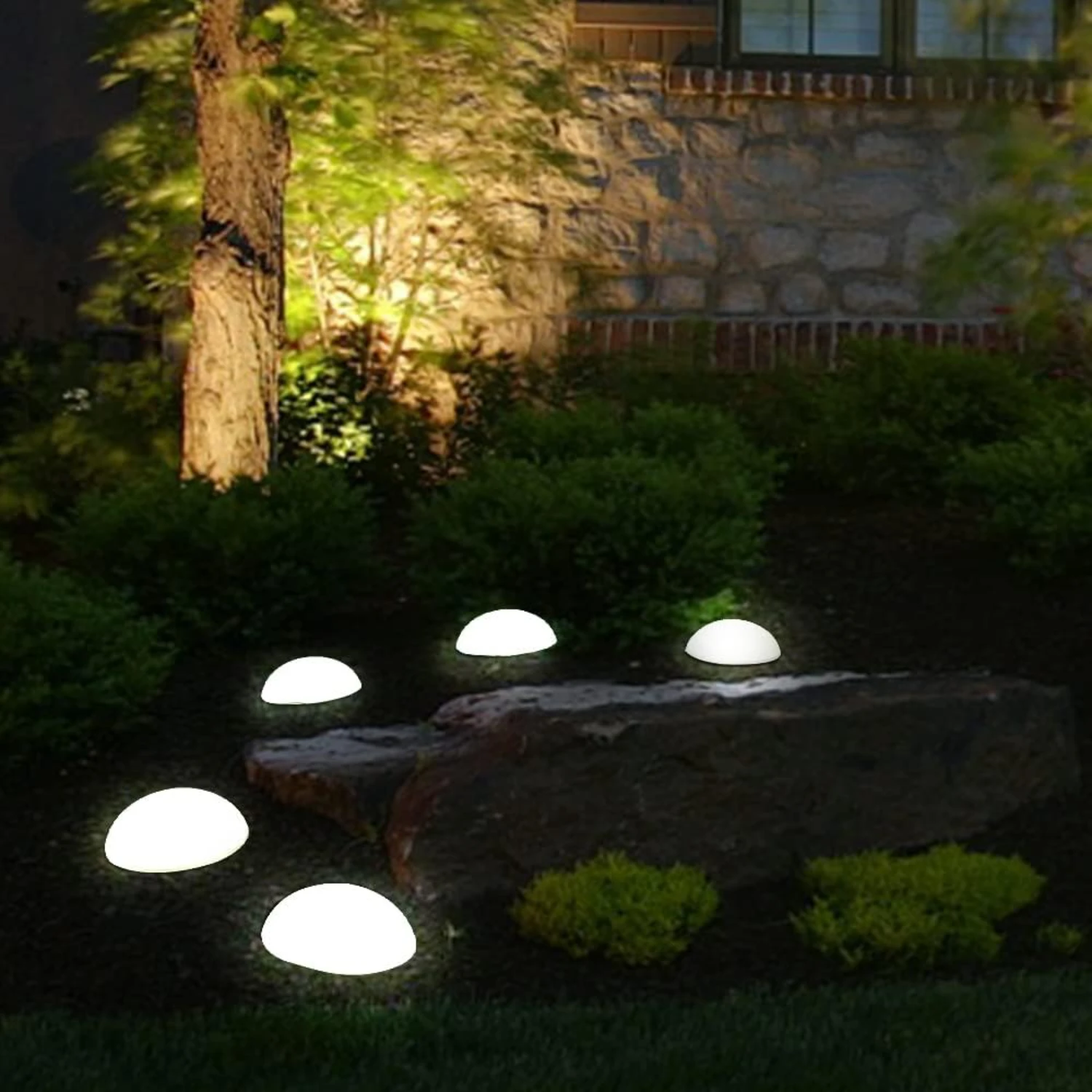 Elegant and Sturdy Outdoor Solar Lights for Beautiful Yard Decoration - Energy-saving Solar Garden Light with 5 Bright LED Light