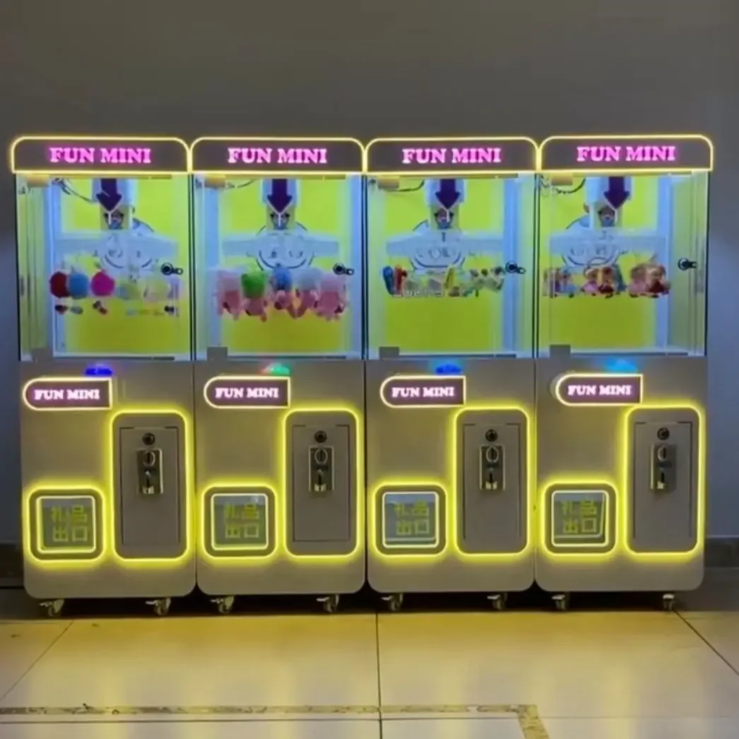Coin-Operated Fun Mini Prize Clip Machine Commercial Gift Doll Clamping Machine Factory Clip Arcade Game Machine For Kids