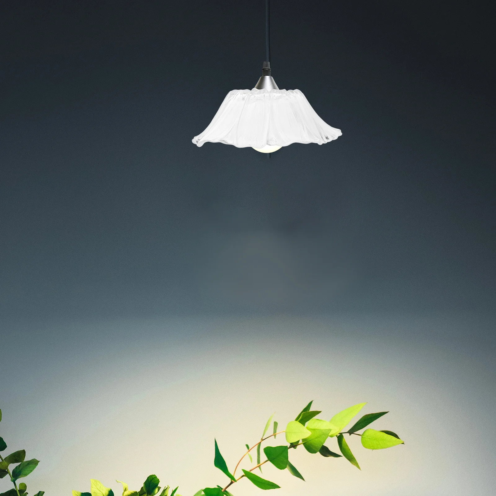 

Vintage Clear Flower Shaped Glass Lamp Shade Replacement for E27 Pendant Light Table Floor Lamp Chandelier Light Shade